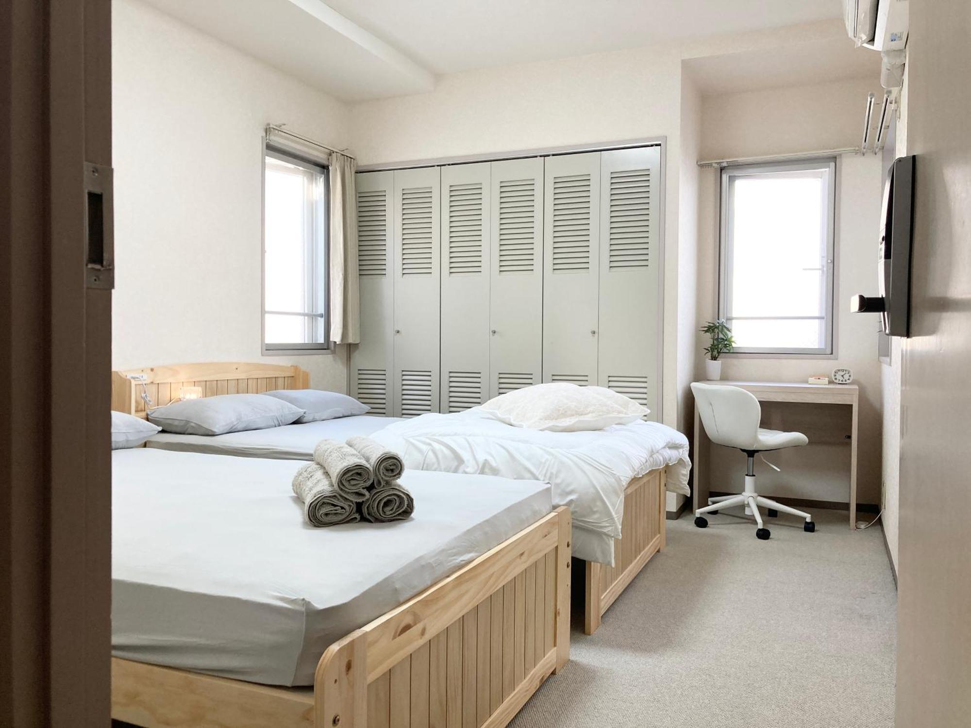 Apartamento Miko's House Setagaya, Shinjuku 10min, Tranquil Hideaway, Lucky Cat Temple, Super Market 新宿10分 下北沢2km 喧騒から離れた隠れ家, 招き猫の豪徳寺 あなたの東京の家 *