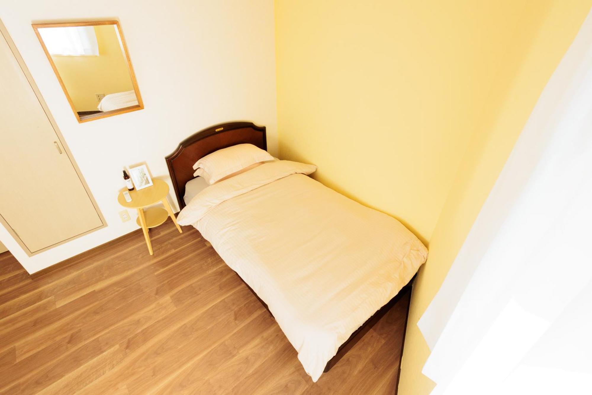 Miko's House Setagaya, Shinjuku 10min, Tranquil Hideaway, Lucky Cat Temple, Super Market 新宿10分 下北沢2km 喧騒から離れた隠れ家, 招き猫の豪徳寺 あなたの東京の家 Apartamento *
